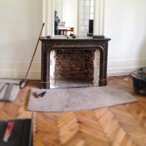 L'ancien foyer au bois n'est qu'un souvenir