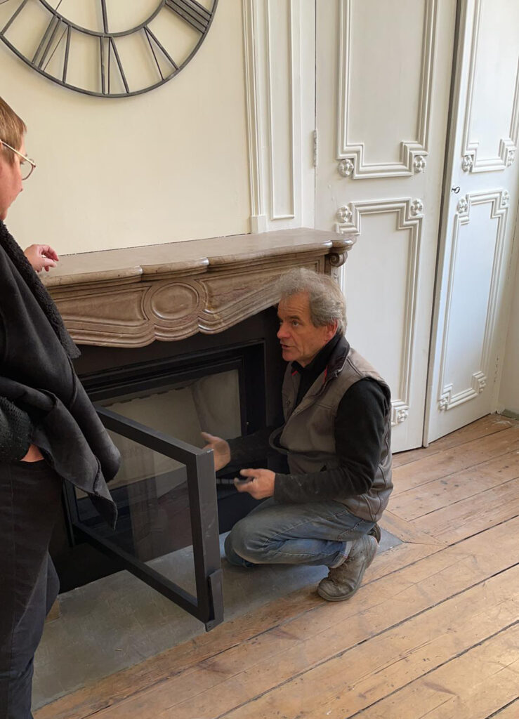 Projet sur mesure et rénovation d'une ancienne cheminée foyer ouvert